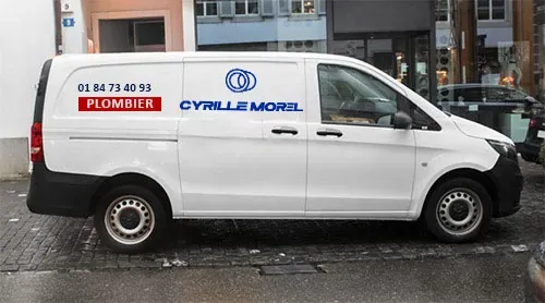 Camionnette d'intervention de Cyrille Morel, plombier à Le Port-Marly dans les Yvelines